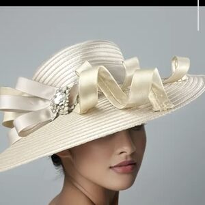 Elegant Ivory Wide-Brim Ribbon Detail Women’s Hat